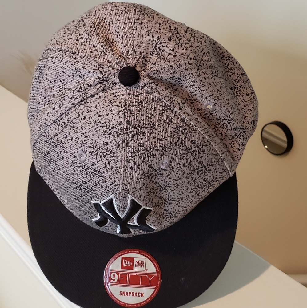 Excellent Condition! NYC BALL CAP